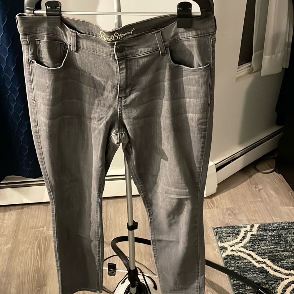 Old Navy Sweetheart mid-rise jeans